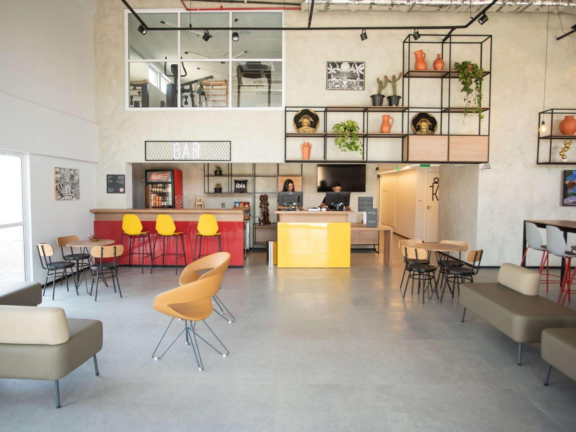 Ibis Hotel 3*