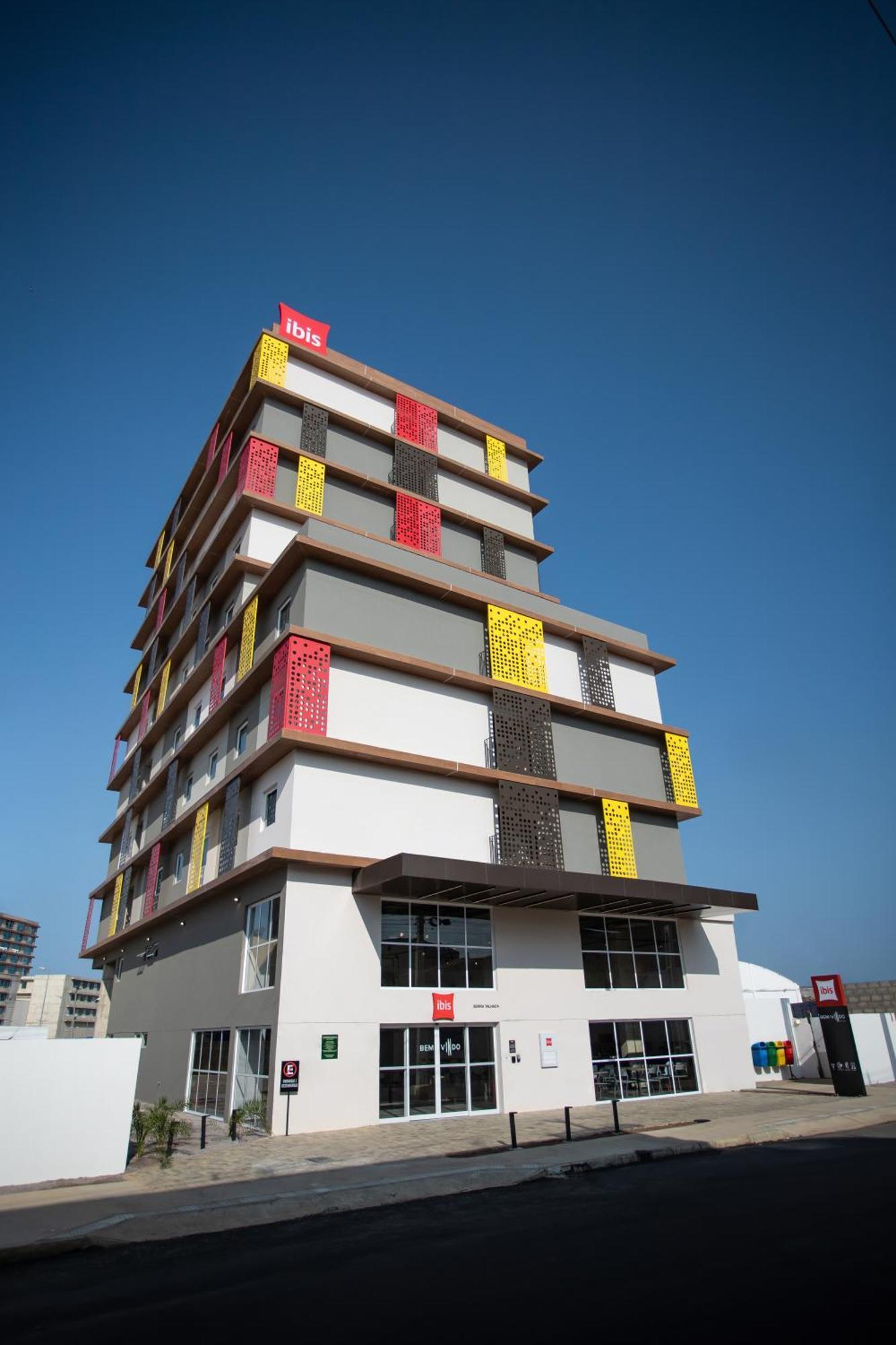 Ibis 3*