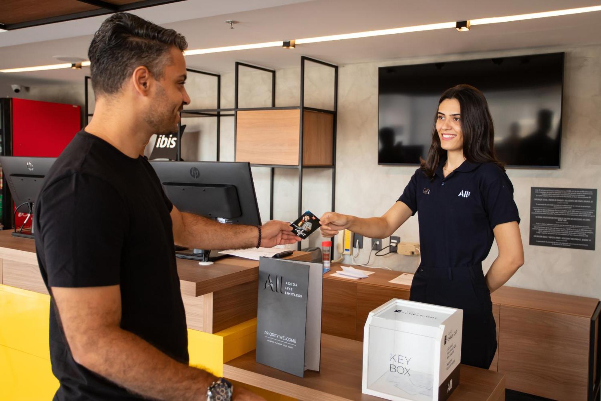 Ibis Hotel 3*